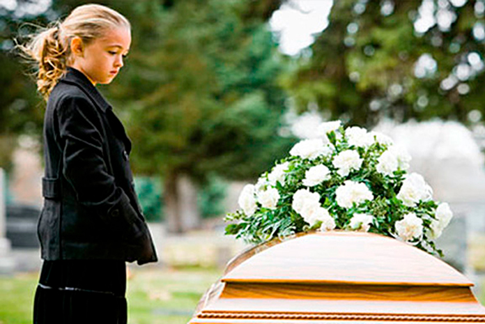 Cómo los padres pueden explicar y hablar de la muerte con los niños